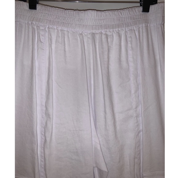 Alice + Olivia ‼️ SALE‼️ Neta Cargo Pants in White –– NWT - Picture 8 of 17